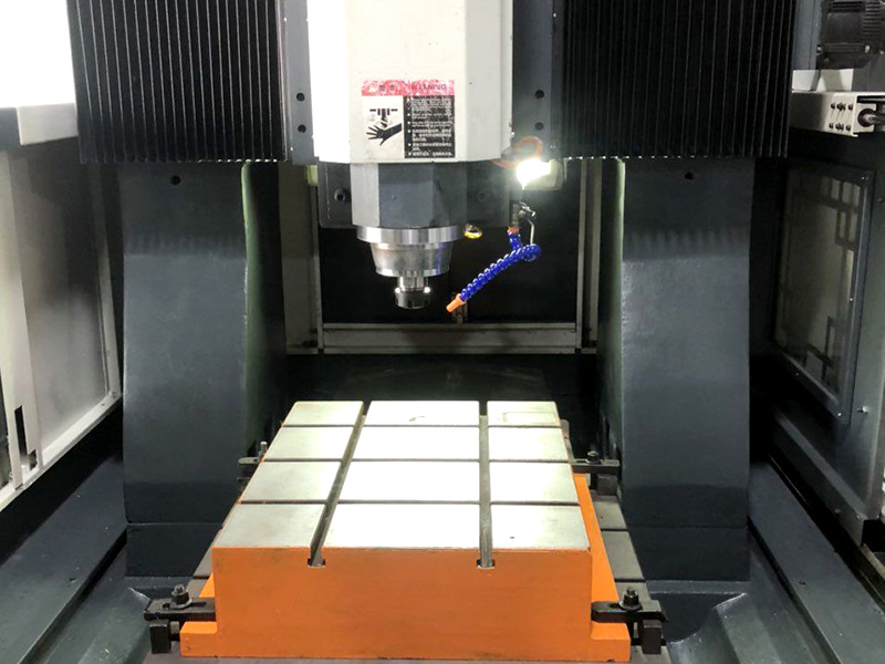 雕銑機(jī)是否會被淘汰？設(shè)備前景！